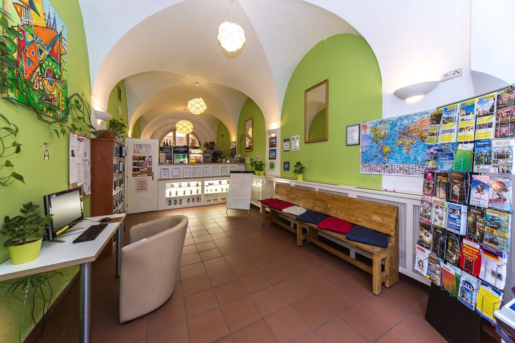 Hostel Mango Prag Eksteriør billede
