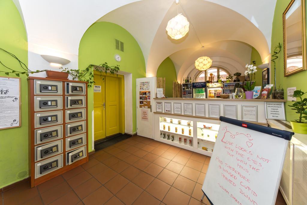 Hostel Mango Prag Eksteriør billede